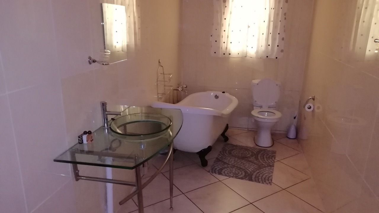 Photo of Bathroom in Vryburg