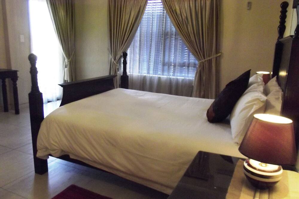 Photo of Bedroom in Parys