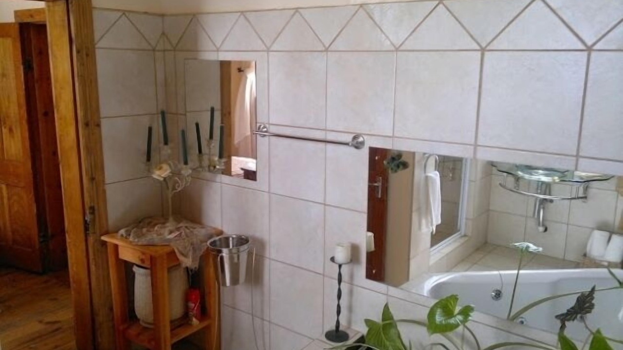 Photo of Bathroom in Paul Roux