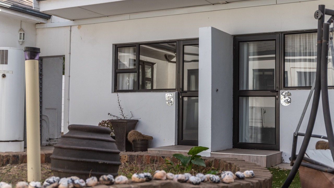 Photo of Bedroom in Port Elizabeth