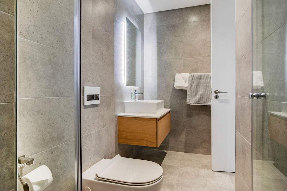 Photo of Bathroom in Three Anchor Bay