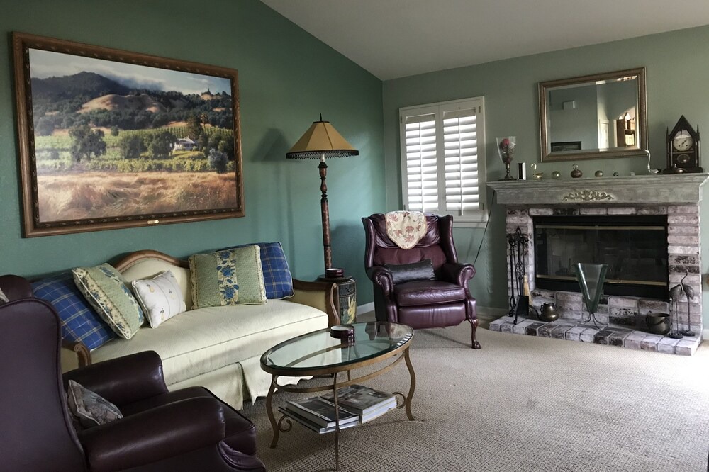 Photo of Livingroom in Petaluma