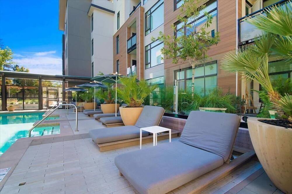 Photo of Outdoor in Shoreline West