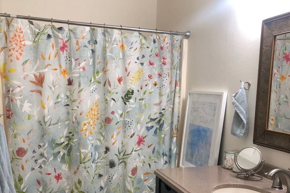 Photo of Bathroom in St. Helena