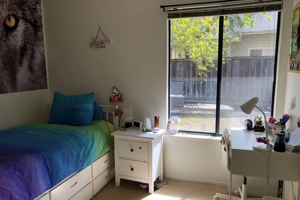 Photo of Bedroom in St. Helena