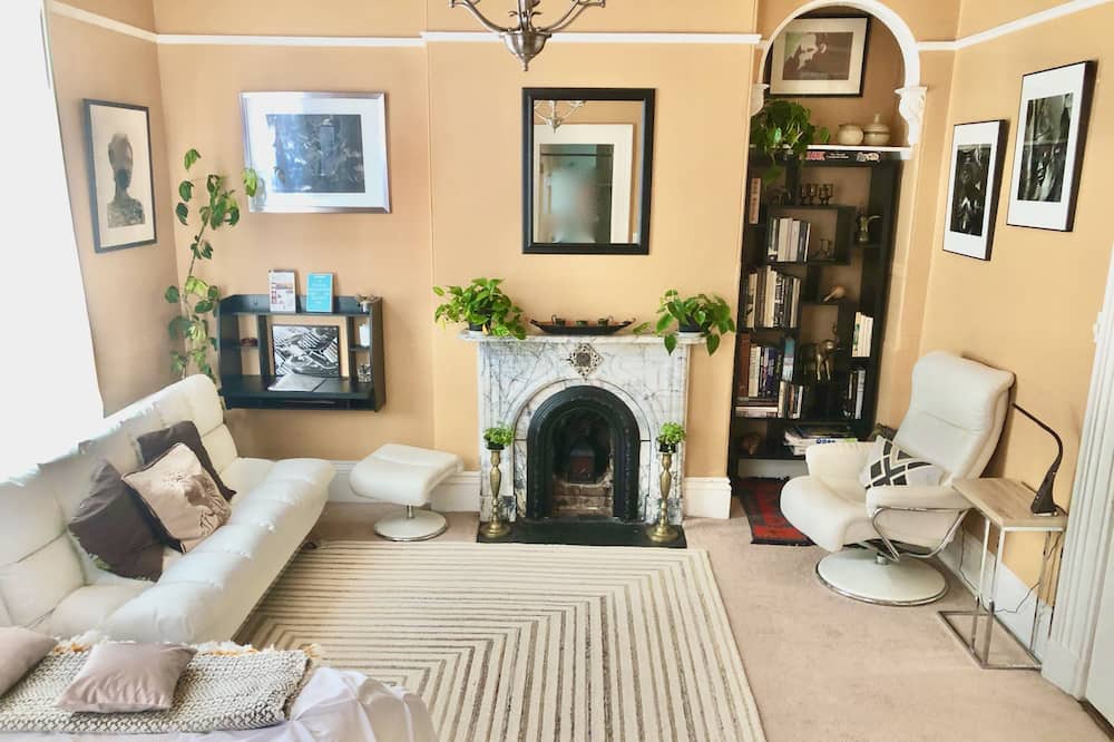 Photo of Bedroom in Western Addition