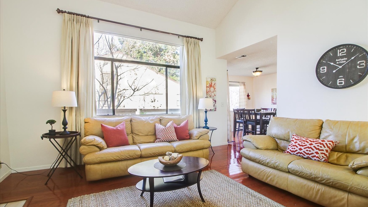Photo of Livingroom in Carmine - Parkmont