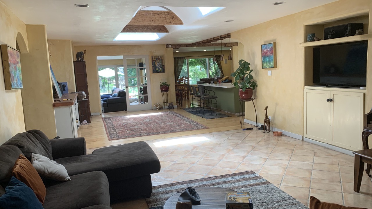 Photo of Livingroom in Napa