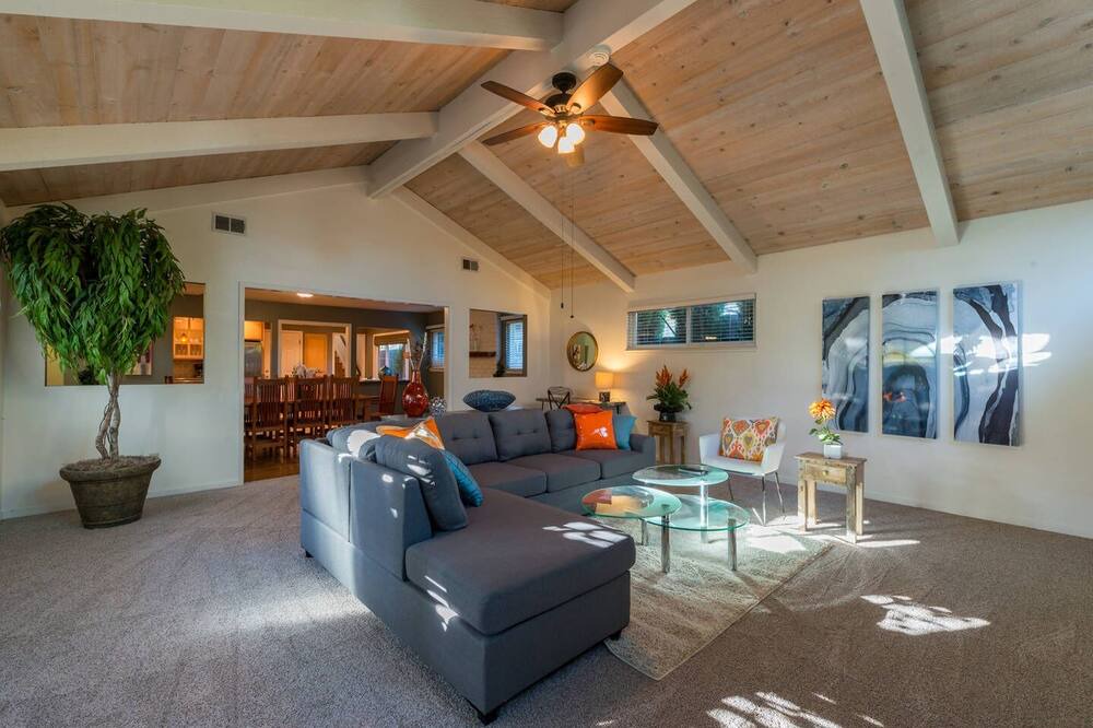 Photo of Livingroom in West San Jose