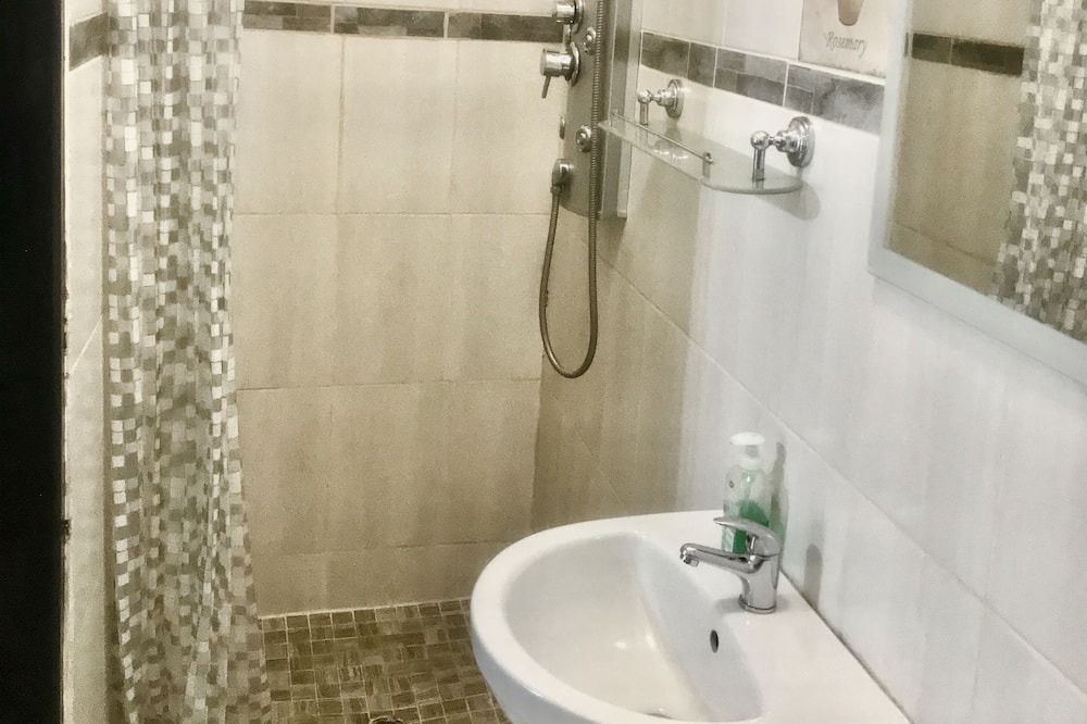 Photo of Bathroom in Giyani