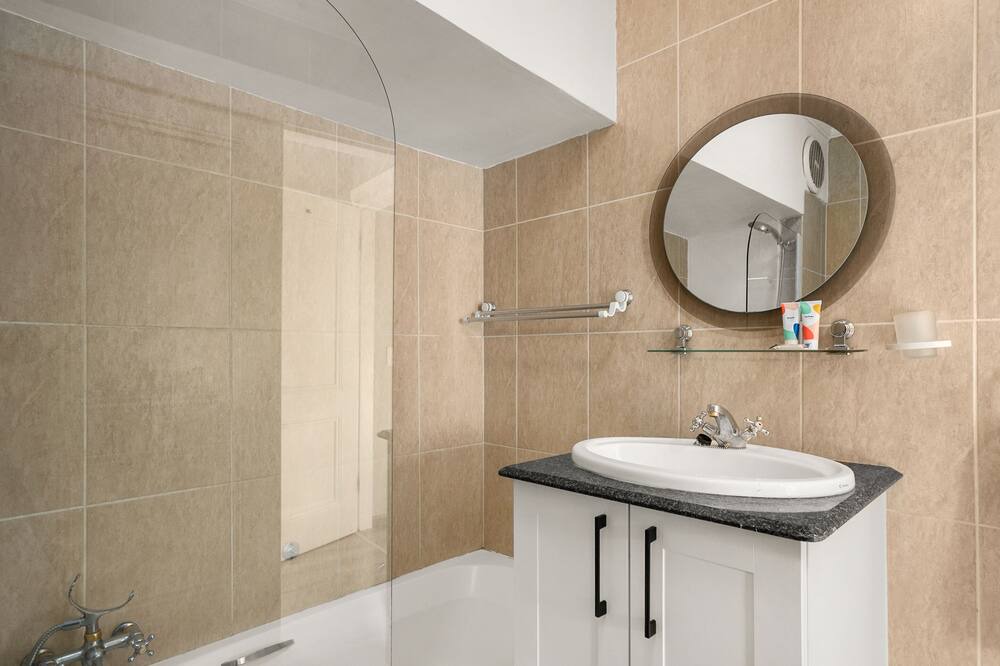 Photo of Bathroom in Sandown