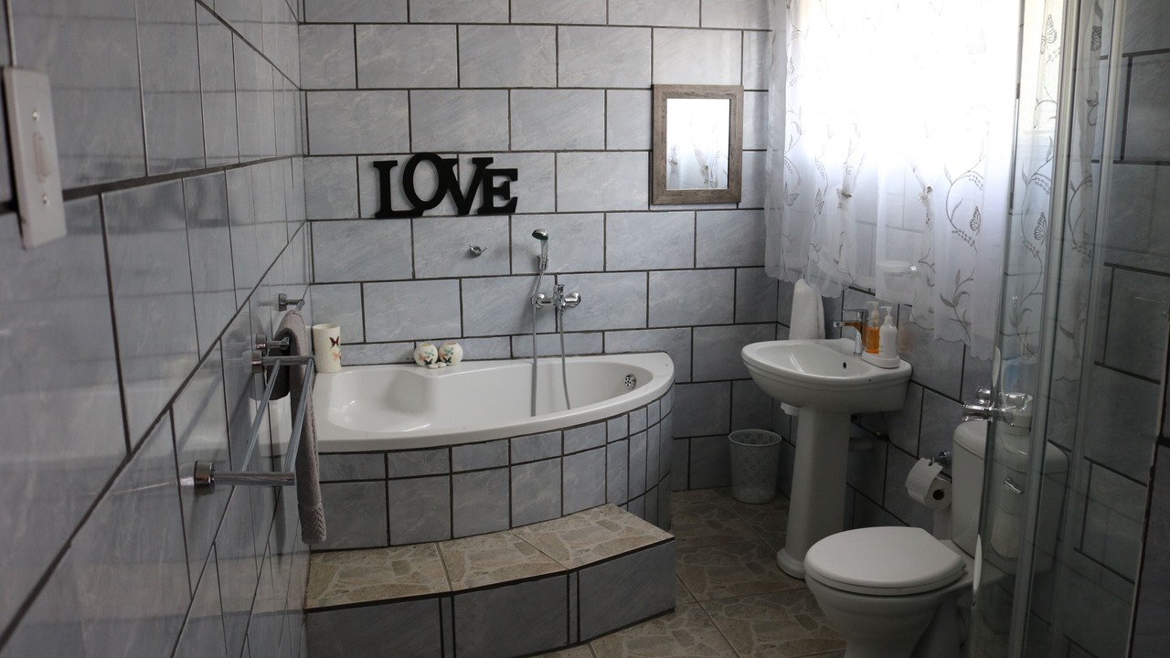 Photo of Bathroom in Kimberley