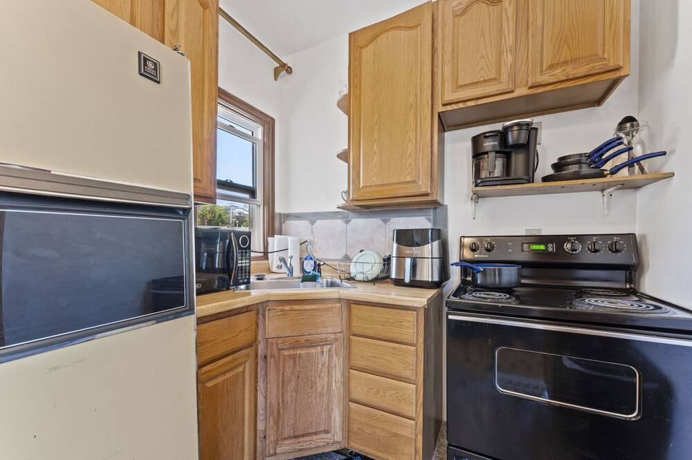 Photo of Kitchen in Mount Davidson Manor
