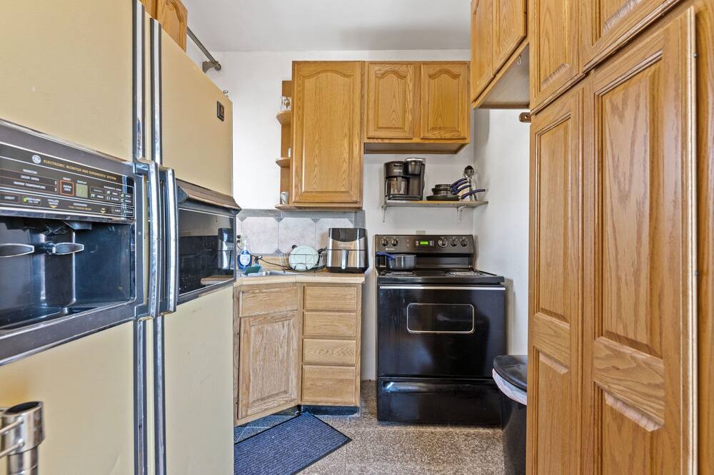 Photo of Kitchen in Mount Davidson Manor