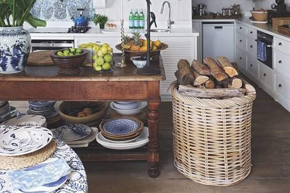 Photo of Kitchen in Alphen