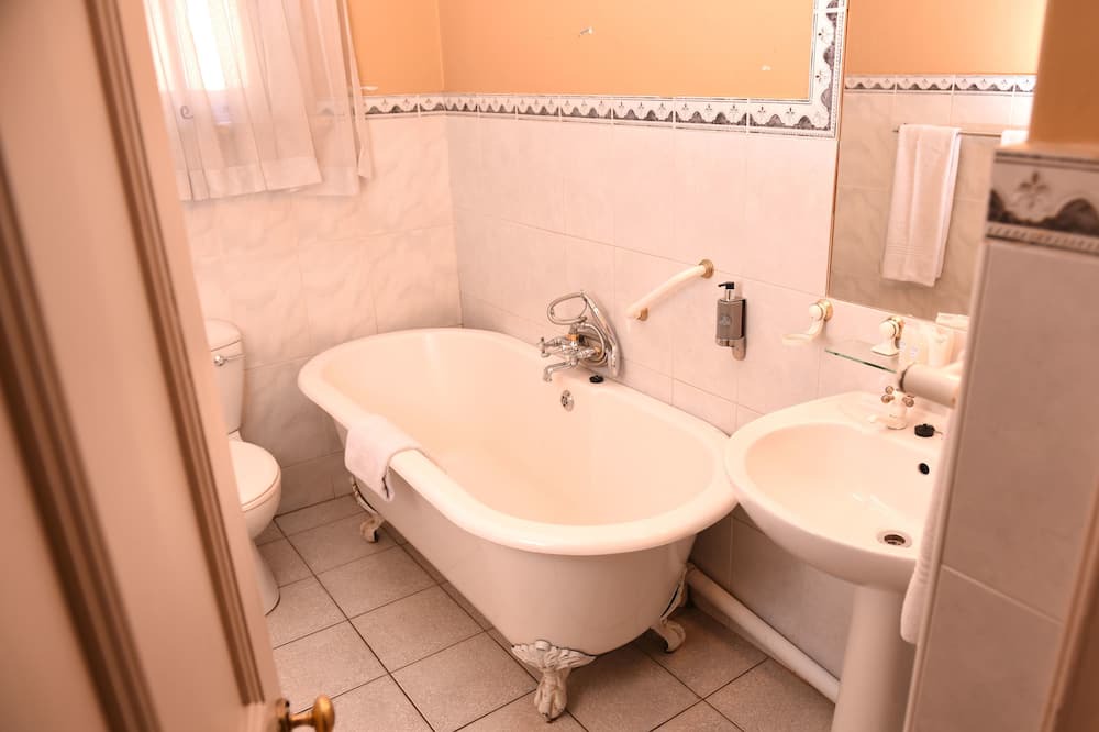 Photo of Bathroom in Sunnyside
