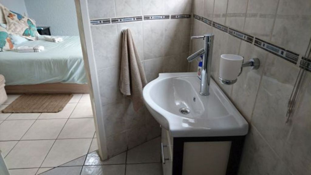 Photo of Bathroom in Greater Johannesburg Metropolitan Area