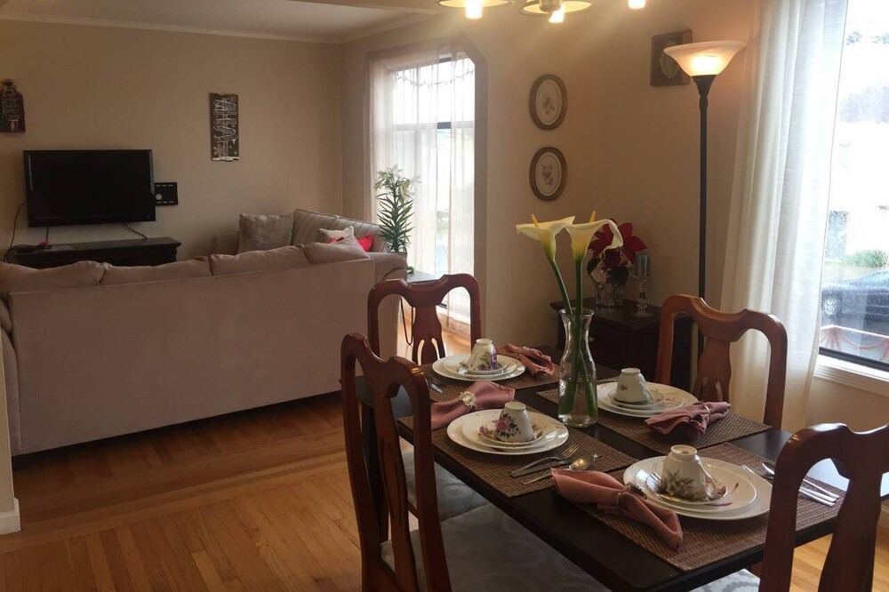 Photo of Bedroom in Outer Sunset