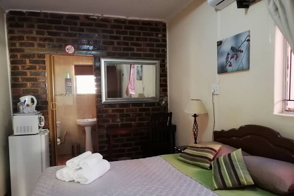 Photo of Bedroom in Mmabatho