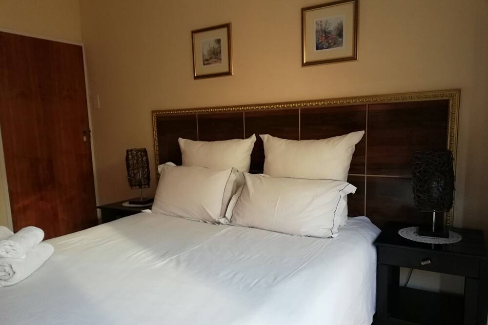 Photo of Bedroom in Mmabatho