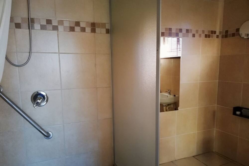 Photo of Bathroom in Mmabatho