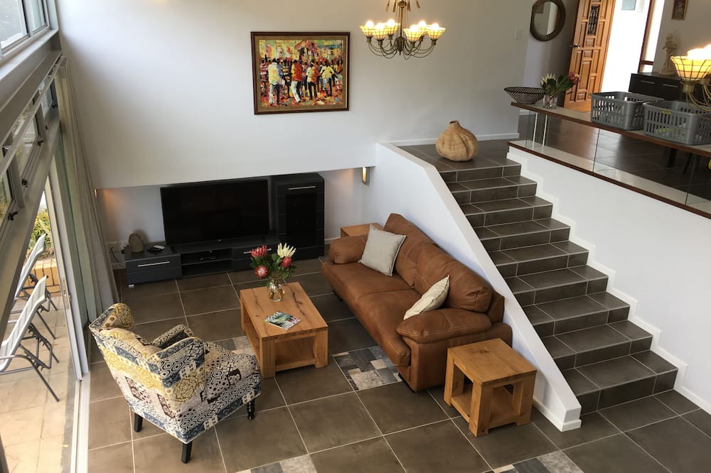 Photo of Livingroom in Stellenbosch