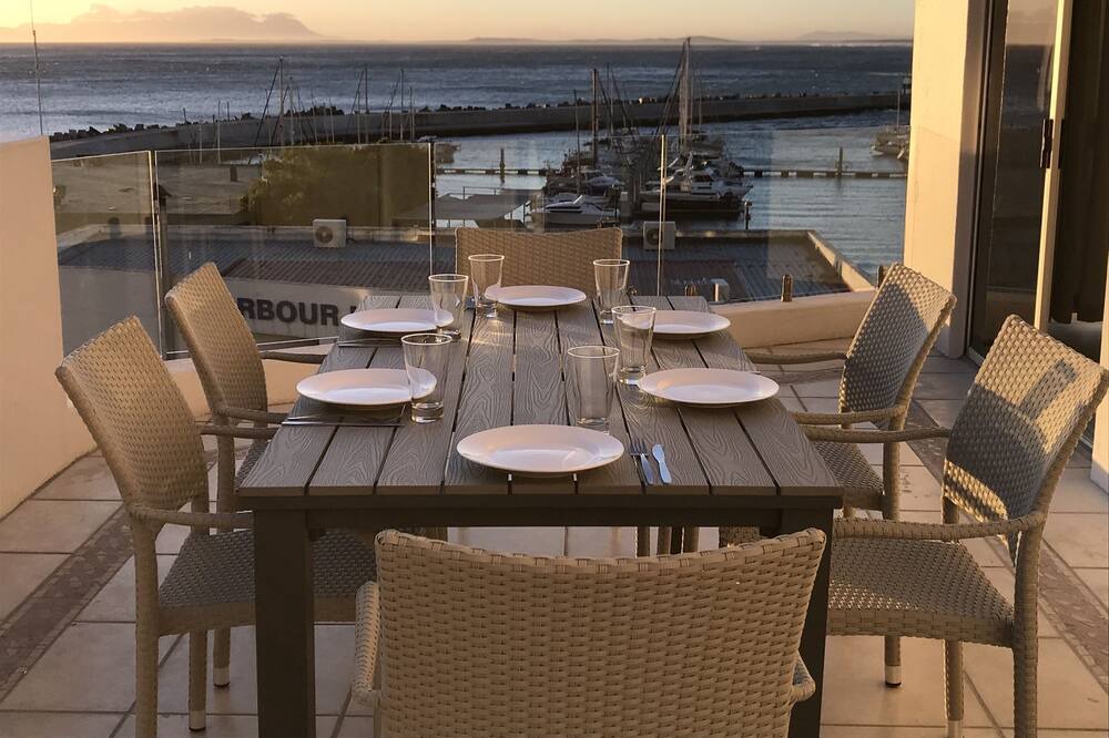 Photo of Others in Gordons Bay Central