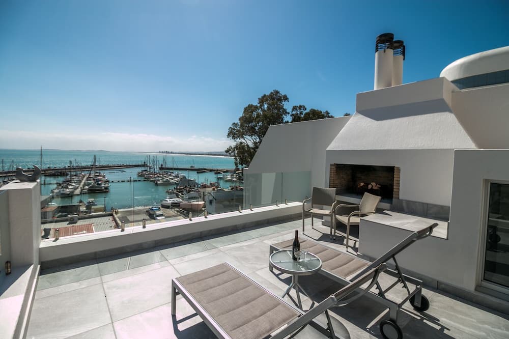 Photo of Patio Balcony in Gordons Bay Central