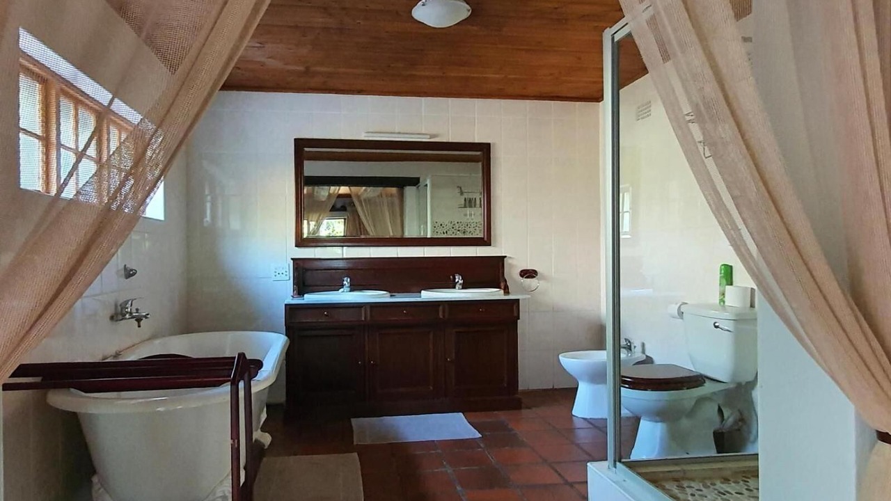 Photo of Bathroom in Broederstroom