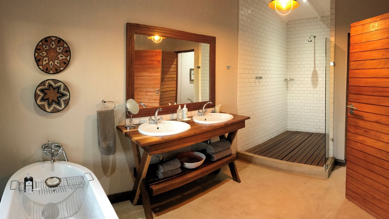 Photo of Bathroom in Isandlwana