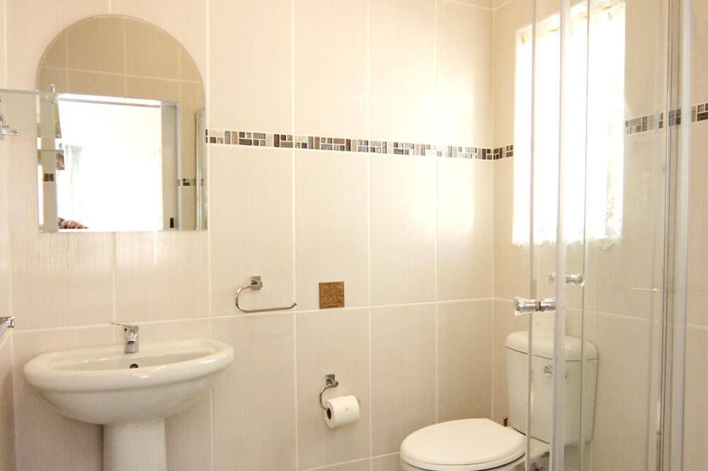 Photo of Bathroom in Komani