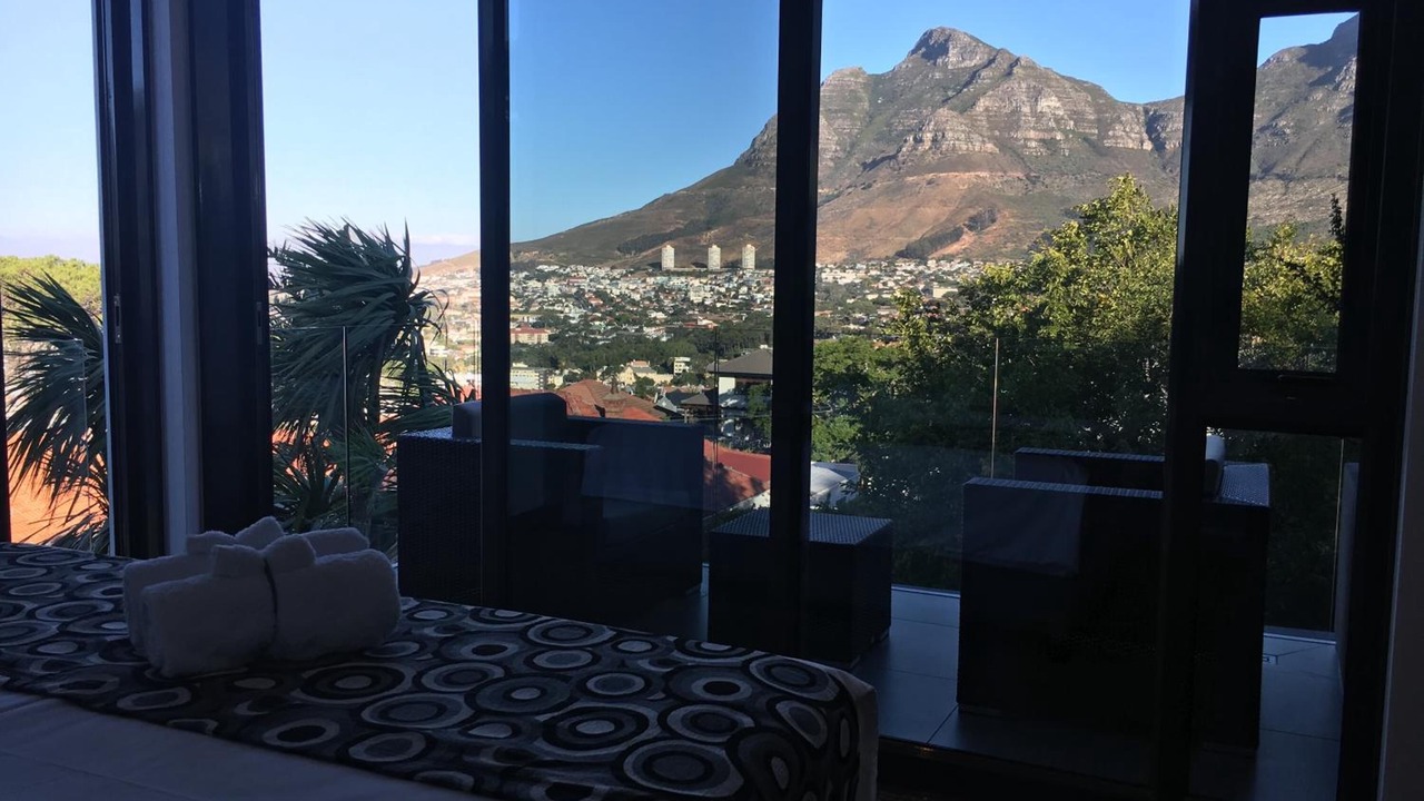 Photo of Bedroom in Cape Town City Centre