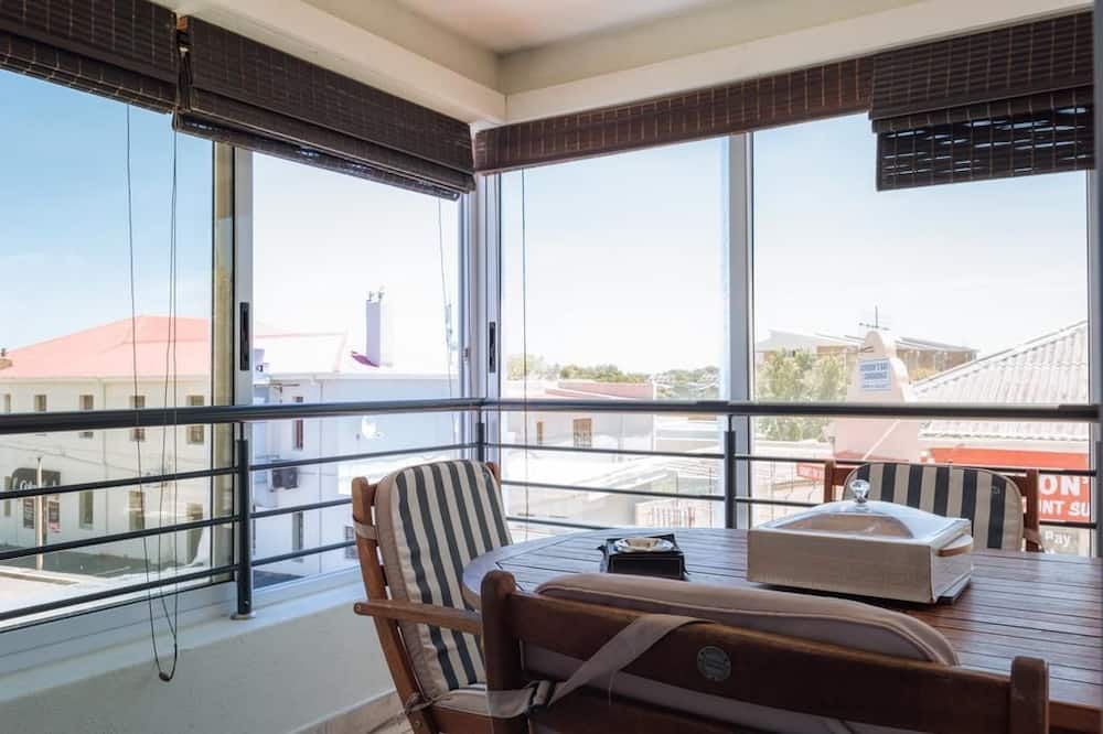 Photo of Patio Balcony in Gordons Bay Central