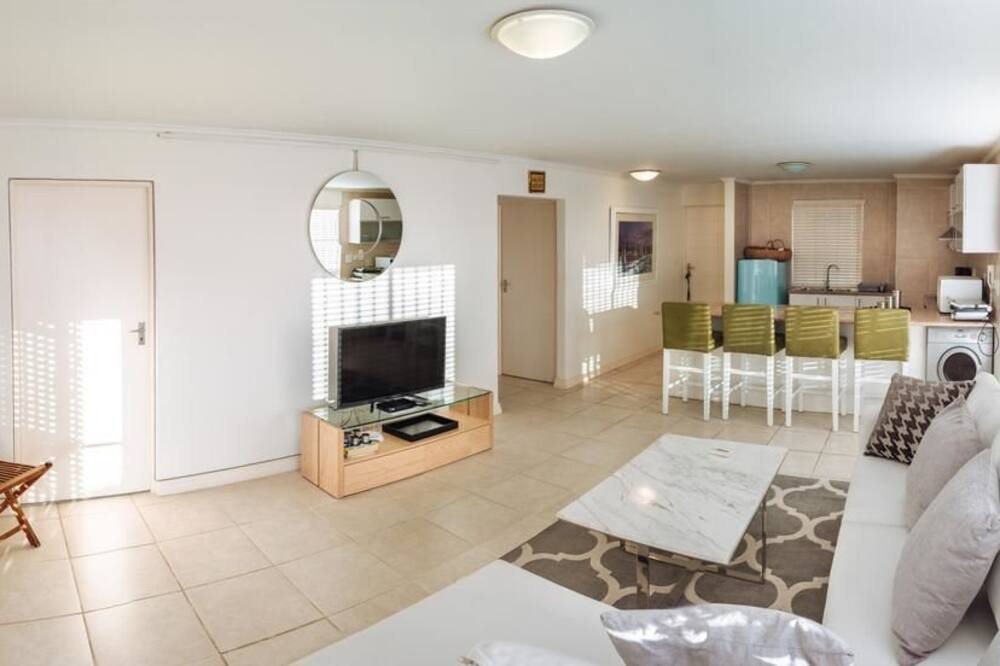 Photo of Livingroom in Gordons Bay Central