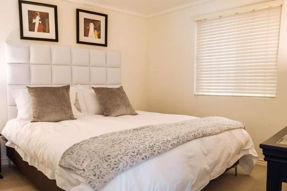 Photo of Bedroom in Gordons Bay Central