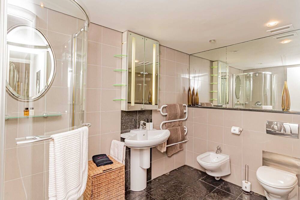 Photo of Bathroom in Clifton