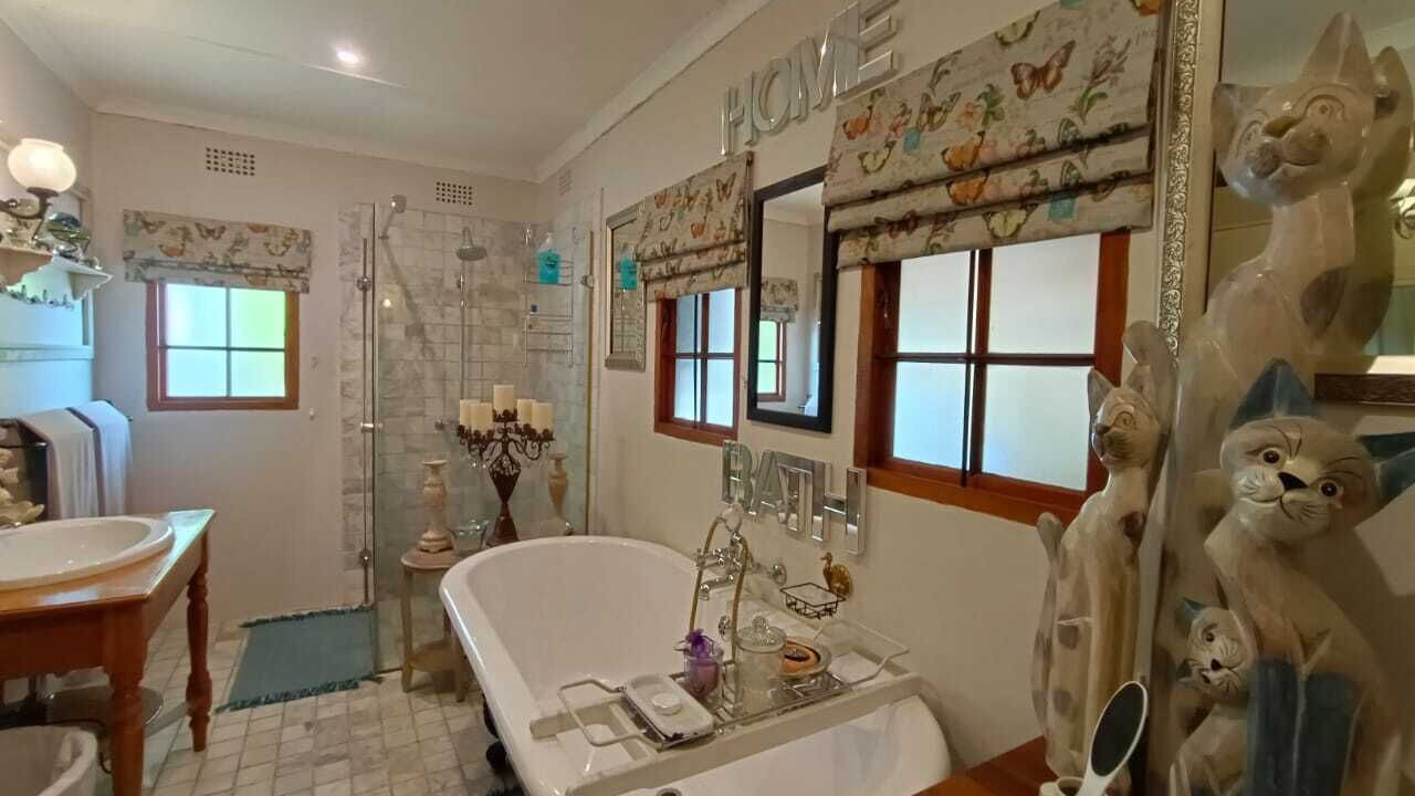 Photo of Bathroom in Scottsville