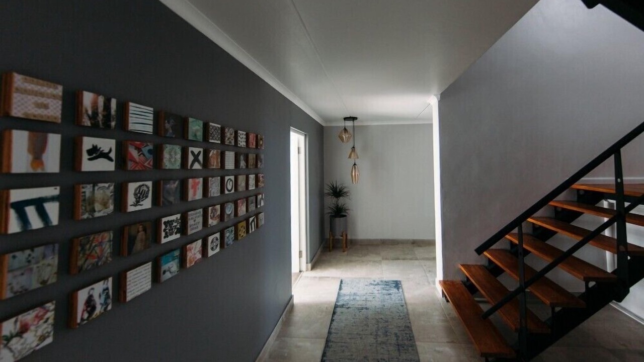 Photo of Others in Paternoster