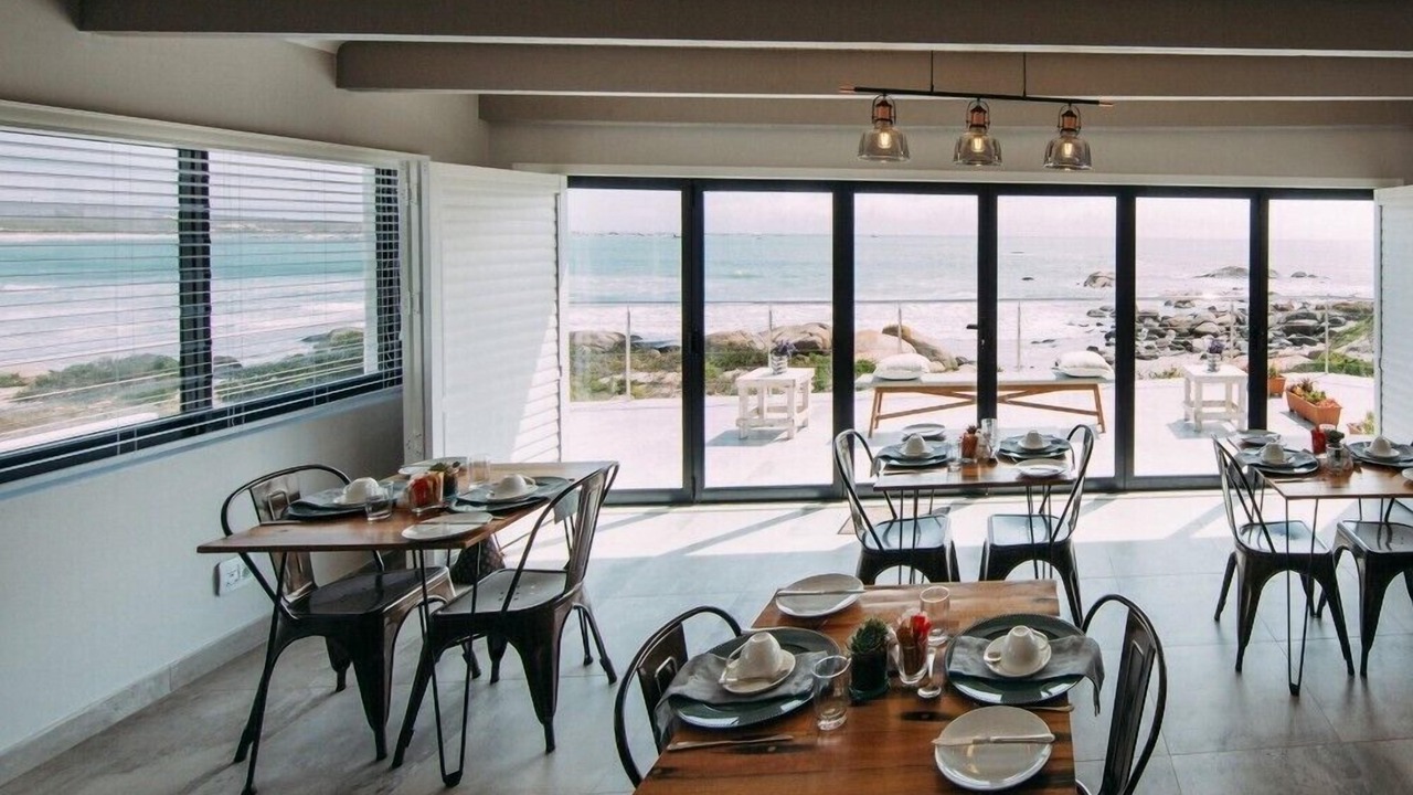 Photo of Others in Paternoster