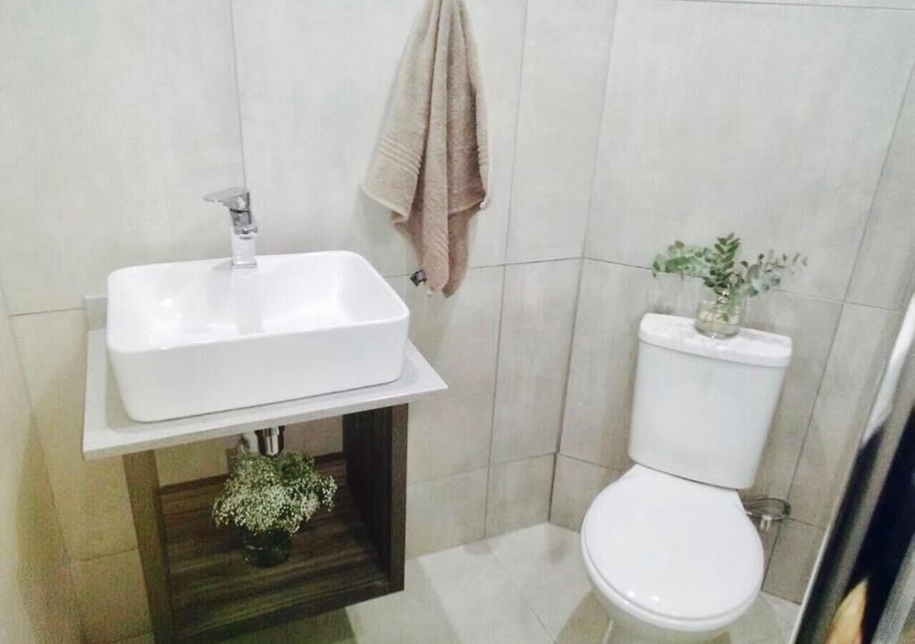 Photo of Bathroom in Universitas