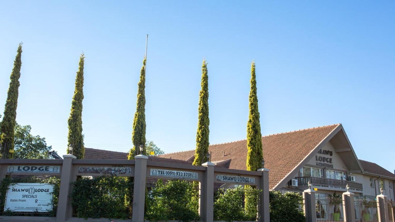 Photo of Outdoor in Universitas