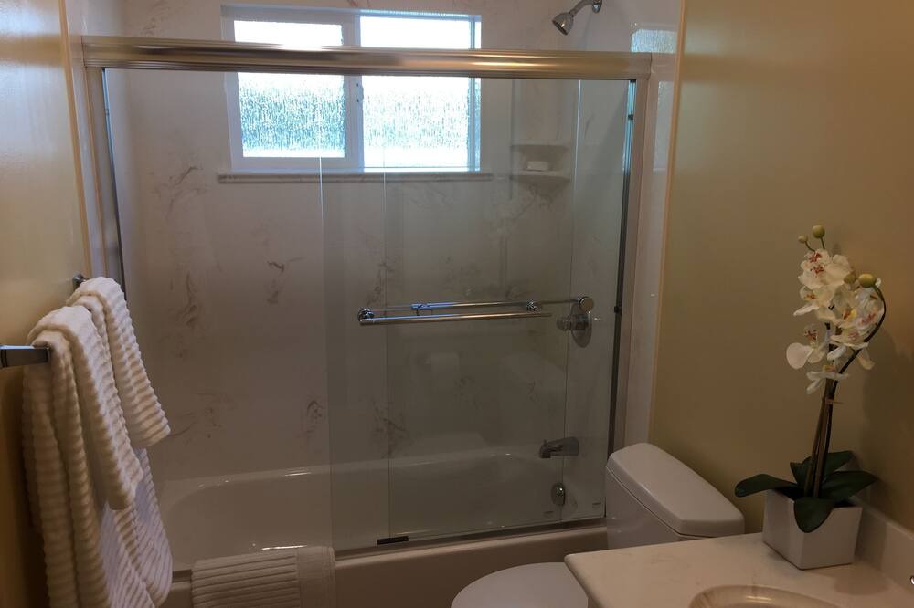 Photo of Bathroom in Old Palo Alto