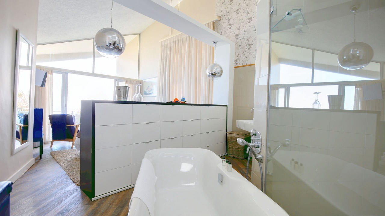Photo of Bedroom in Wilderness Beach