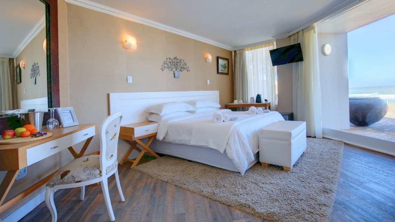 Photo of Livingroom in Wilderness Beach