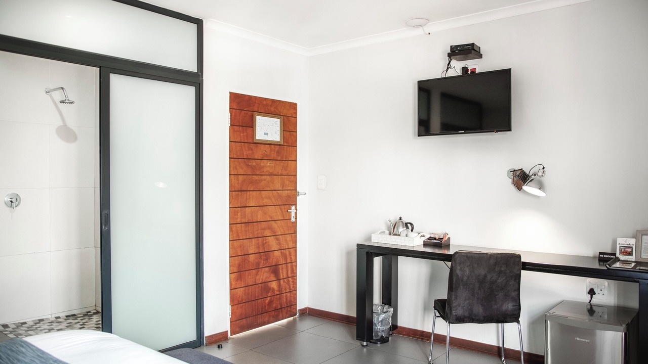 Photo of Bedroom in Emalahleni