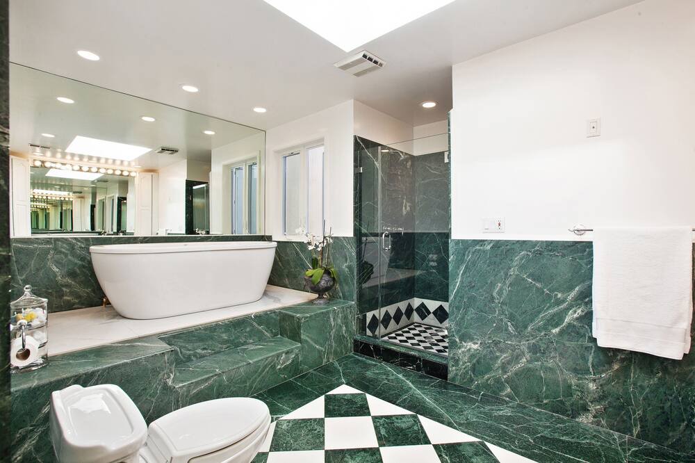 Photo of Bathroom in Marina District