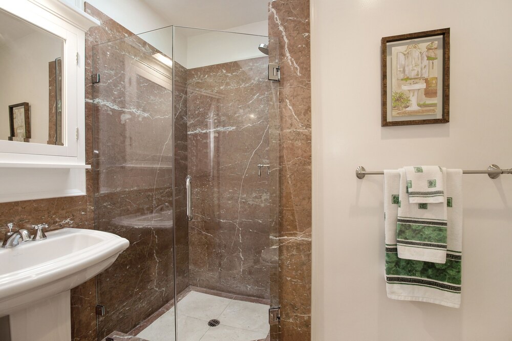 Photo of Bathroom in Marina District