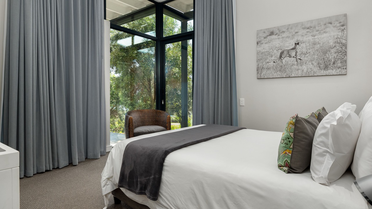 Photo of Bedroom in Noordhoek