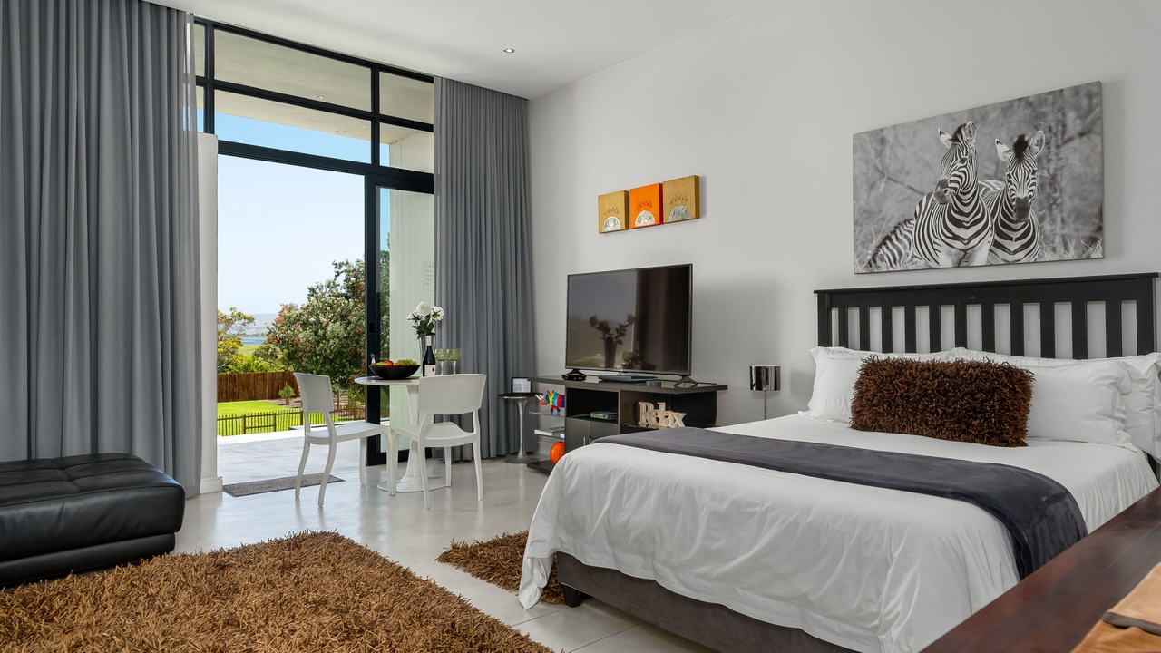 Photo of Bedroom in Noordhoek