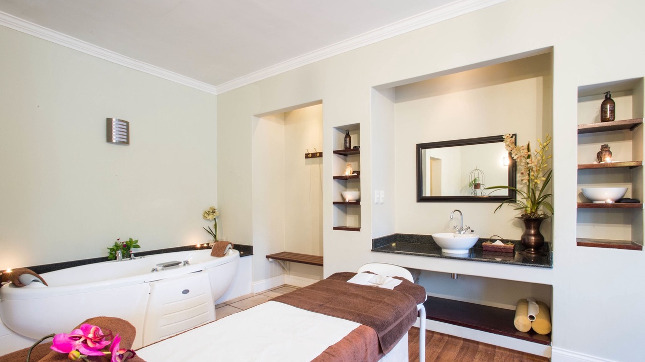 Photo of Bedroom in Nottingham Road